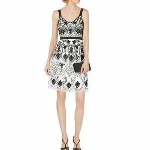 NWT ADRIANNA PAPELL Tier Beaded Dress Size 6!